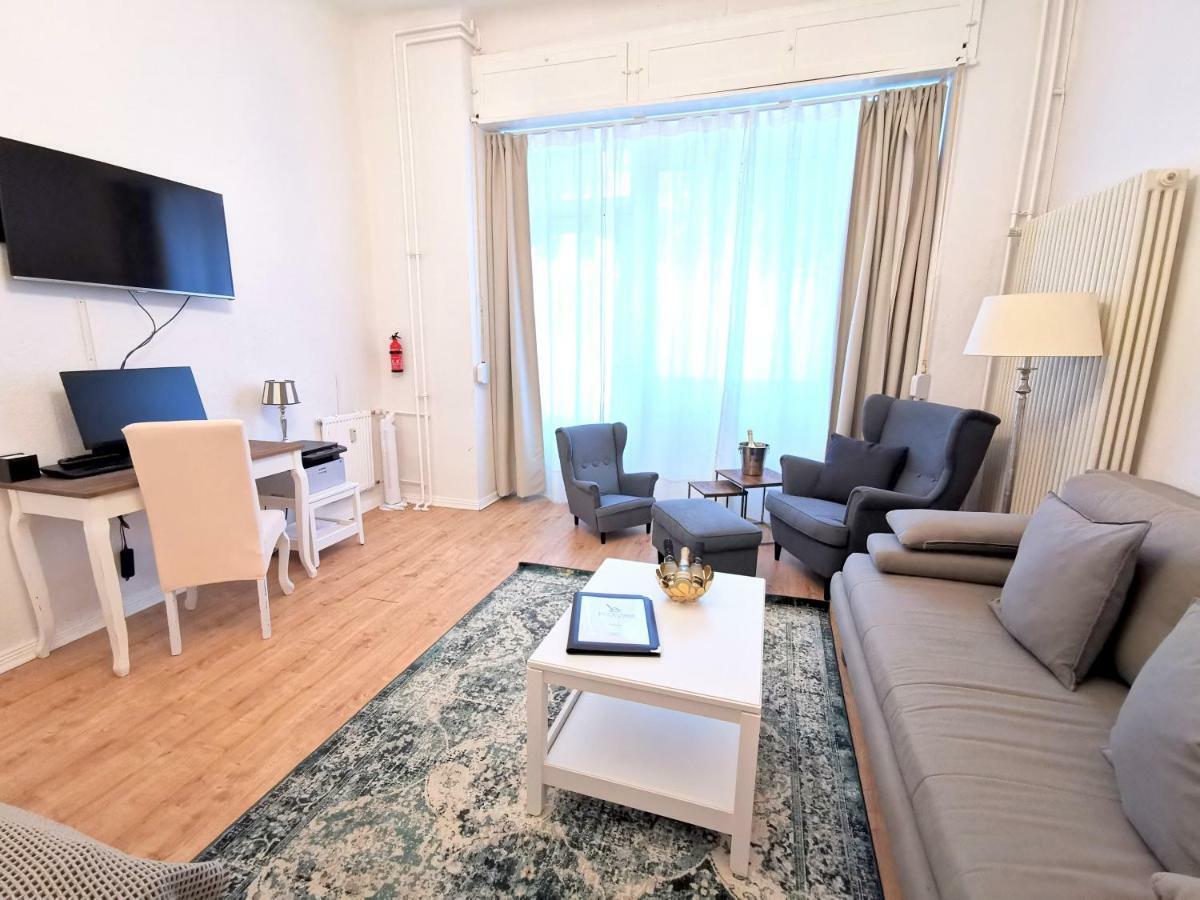 Kvh By Rockchair Apartments L Superhost Status L Boxspringbett Am Schloss Charlottenburg Welcomes You! Berlín Exteriér fotografie